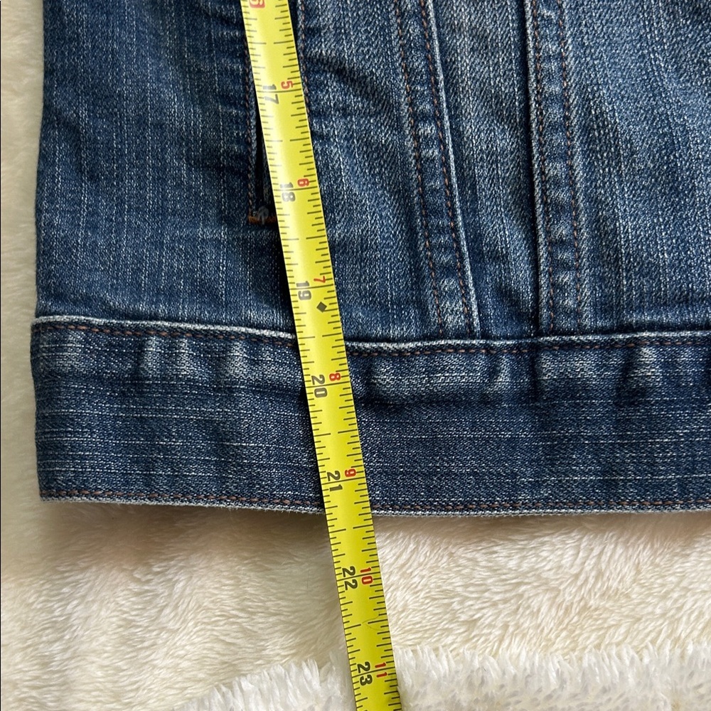 Old Navy Classic Indigo Jean Jacket - Picture 13 of 16